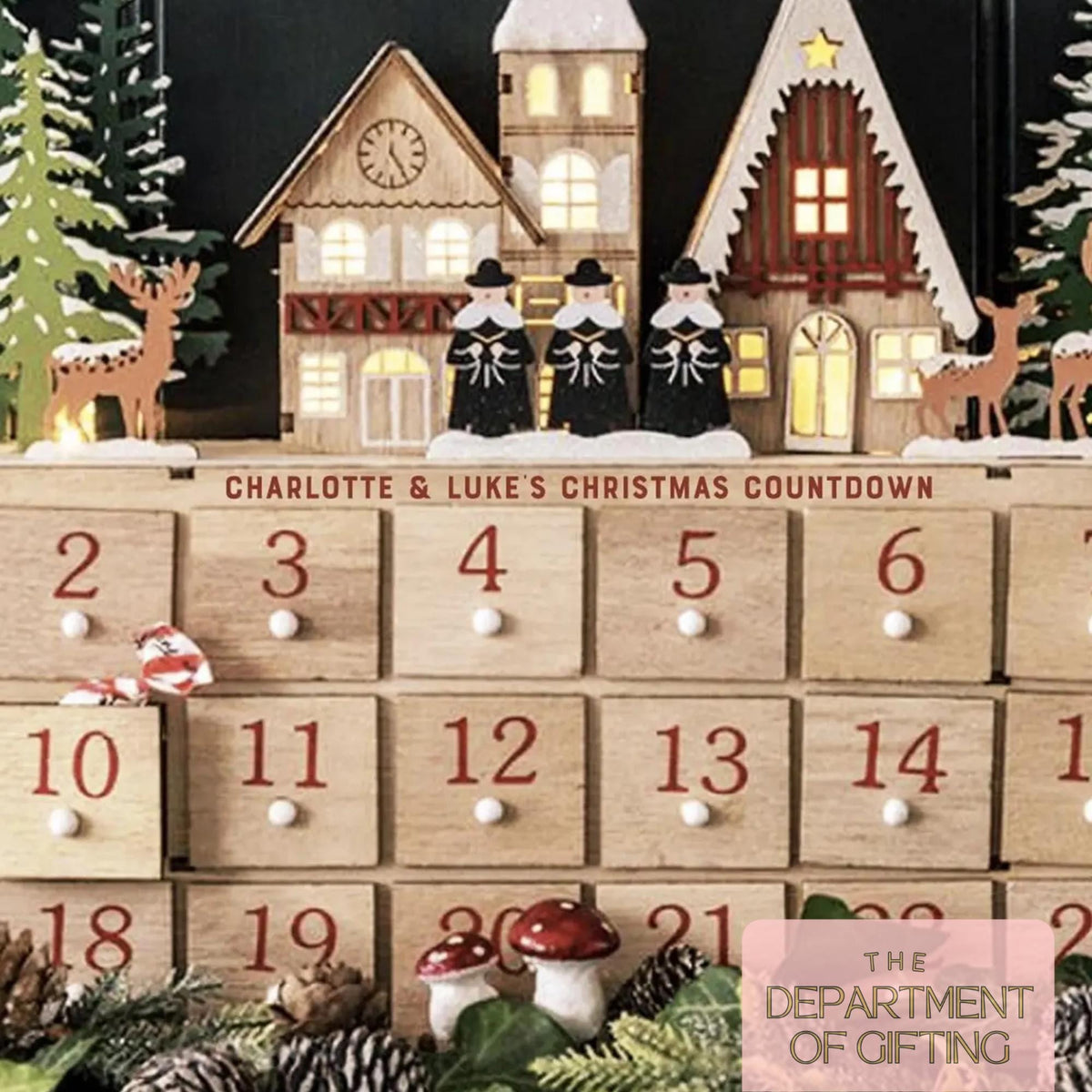 Personalized Red Wooden Light-Up Advent Calendar HG: Festive Winter Scene- Carol singers-adventskalender-Calendrier de l’avent